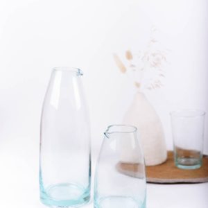 Lot de 2 carafes en verre transparent
