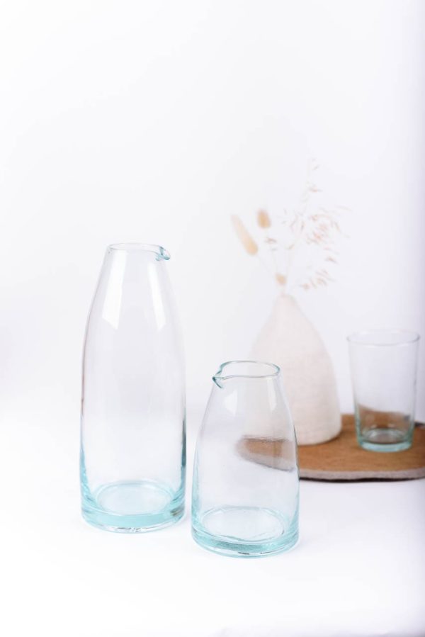 Lot de 2 carafes en verre transparent