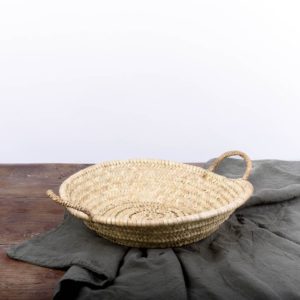 Panière tressée en fibres naturelles de palmier taille M