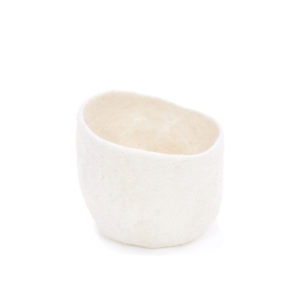 Cache-pot blanc en feutre de laine