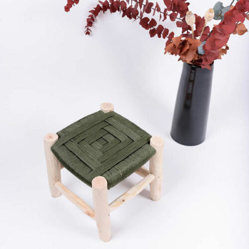 Petit tabouret marocain tressé en corde vert