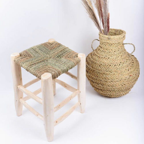 Tabouret haut tressé en fibres naturelles et bois