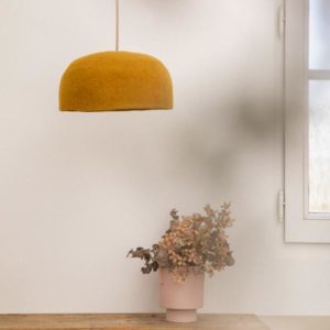 Abat-jour yourte or dans une maison