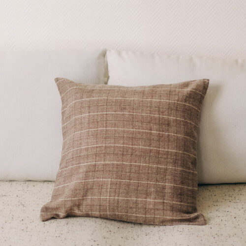 coussin en laine carré 50x50 cm naturel