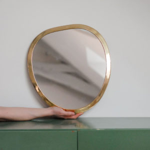 miroir en laiton galet doré L