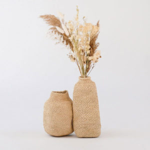 Lot de 2 vases en raphia