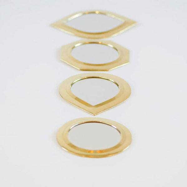 Petits miroirs en laiton de plusieurs formes