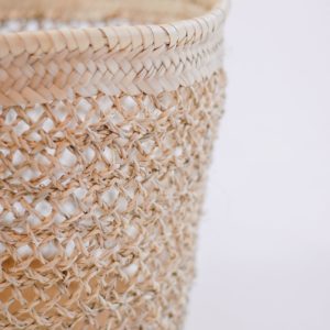 Panière tressée dentelle détails
