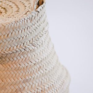 Panier à linge en feuilles de palmier détails