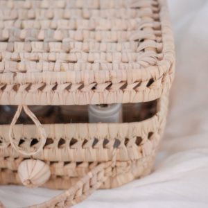 Valisette en feuilles de palmier détails