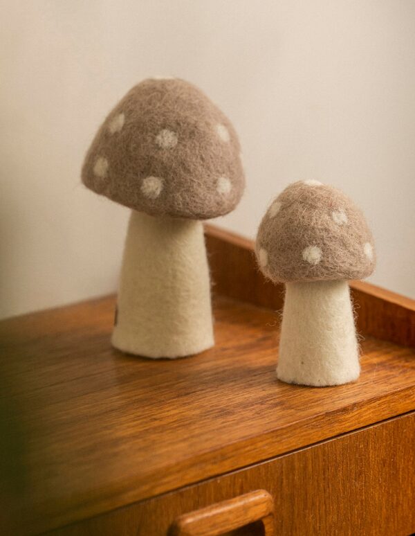 champignon dotty sable en feutre de laine
