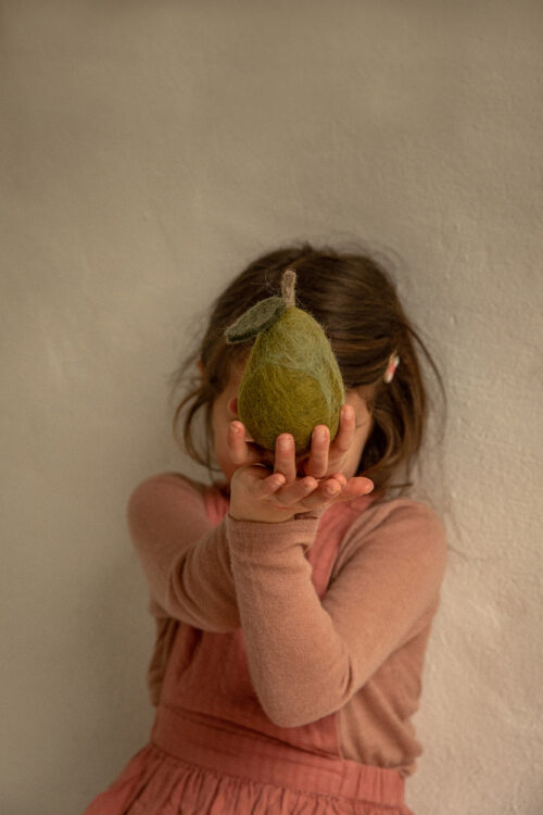 poire en feutre de laine décoration artisanale