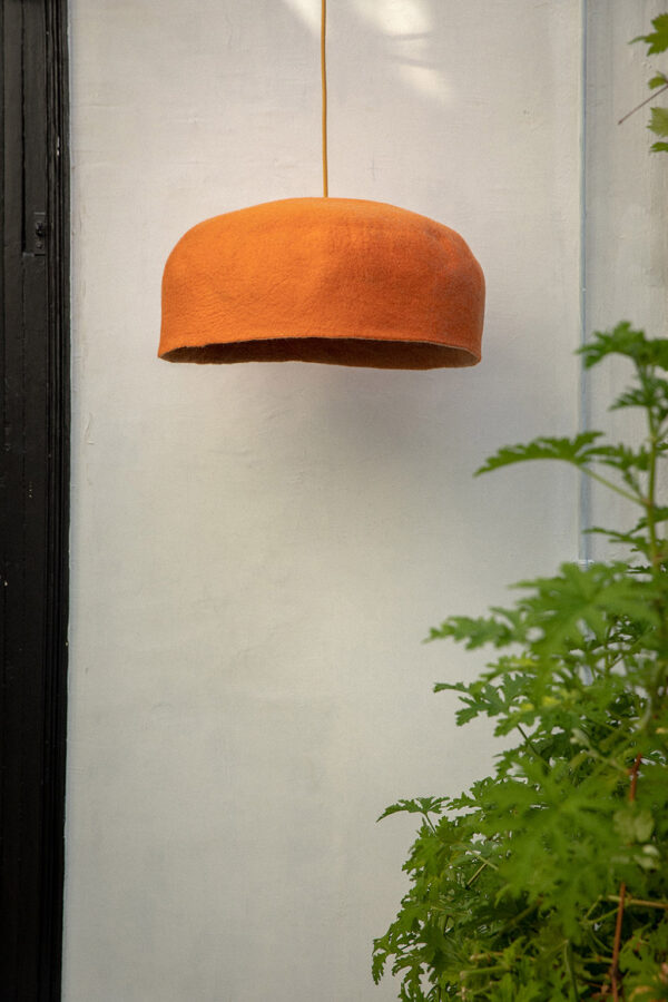 Abat-jour yourte en feutre de laine orange