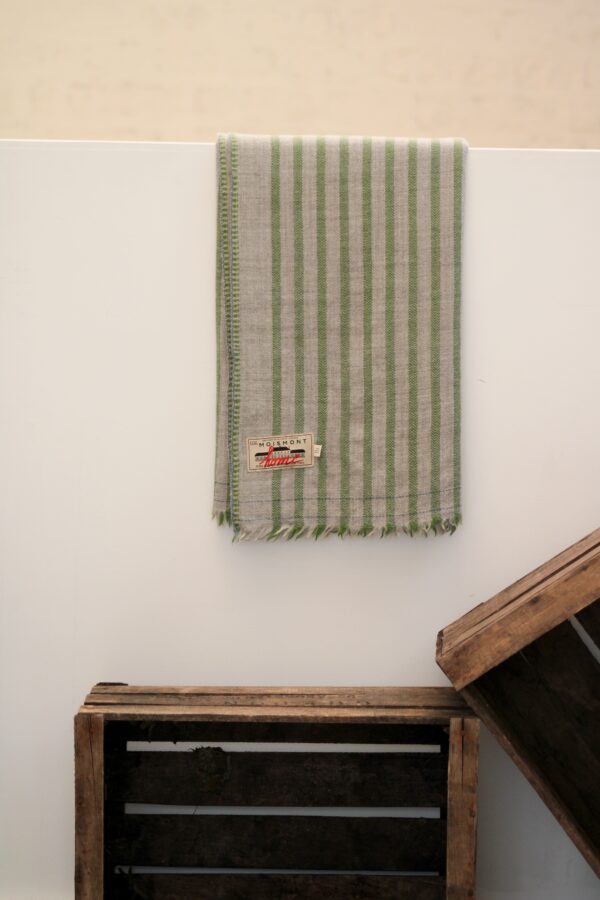 plaid en laine artisanal vert