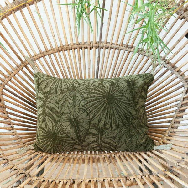 coussin 25x35 cm en velours de coton motifs tropicaux olive