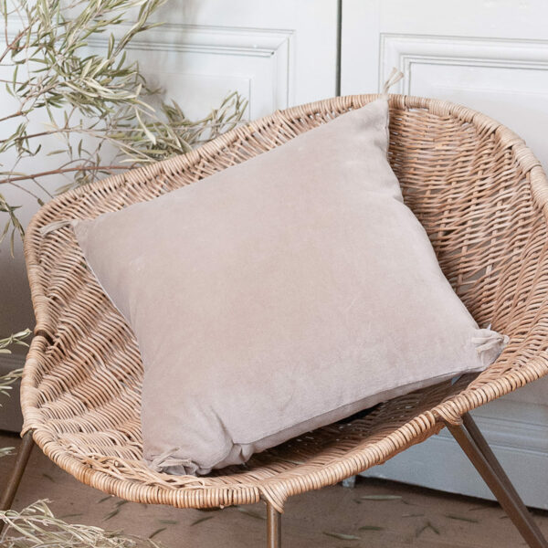 coussin en velours de coton 45x45cm beige