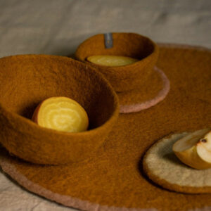 Pastille de table bicolore nude et or en feutre de laine