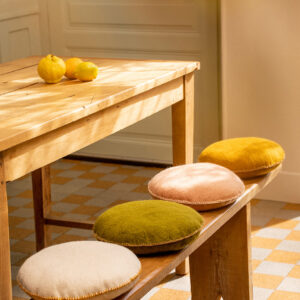 Coussins en feutre de laine blanc, vert, rose, doré, fait main