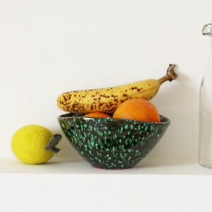 Saladier ovale petit format poterie artisanale verte