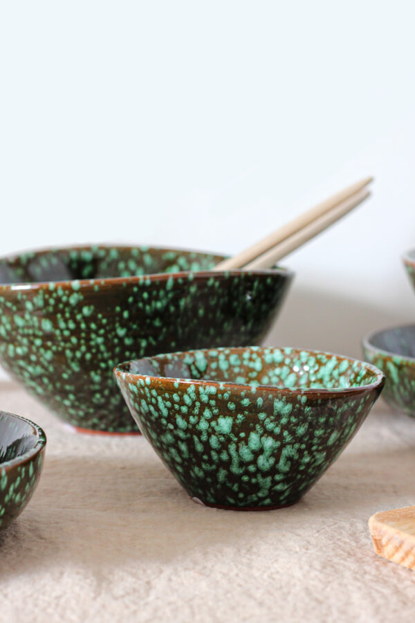 Saladier ovale petit et grand format poterie artisanale verte