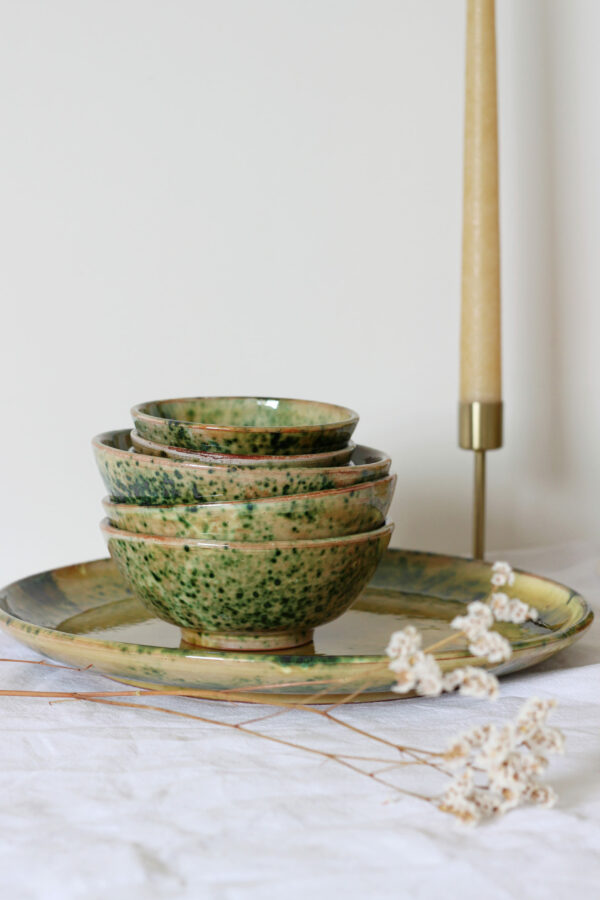 Ensemble bols céramique collection artisanale Moha vert et jaune avec assiette