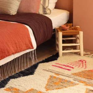 zoom sur le tapis Boujaad format 179x265cm