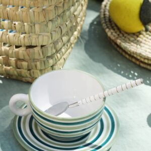Tasse et sous-tasse en céramique travail artisanale poterie multicolore