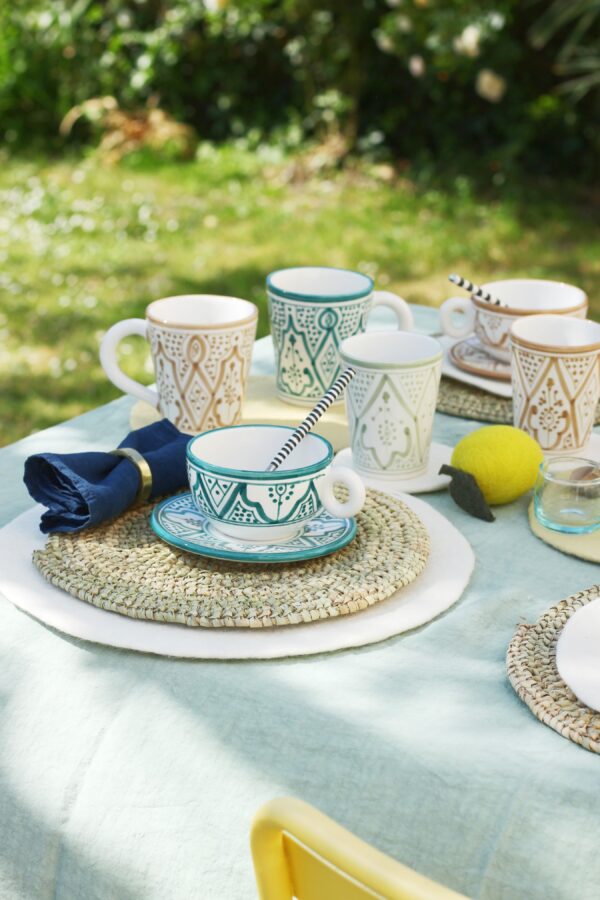 Tasse en céramique bleu fait main Maroc collection à motifs riad
