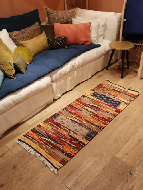 contextualisation tapis kilim taznakht format 62x160cm