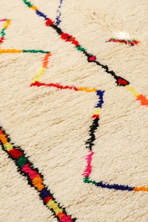 zoom sur les motifs du tapis azilal - format 194x286 cm