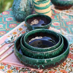 <b>OCEAN TURQUOISE </b> – Coupes/assiettes trois tailles céramique turquoise