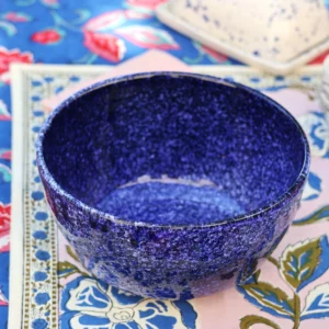 <b>VAGUE BLEU</b> – Saladier en céramique avec ou sans pied (deux tailles)