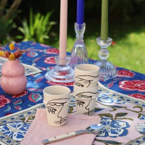 <b>VISAGE</b> – Tasse à expresso motif visage abstrait